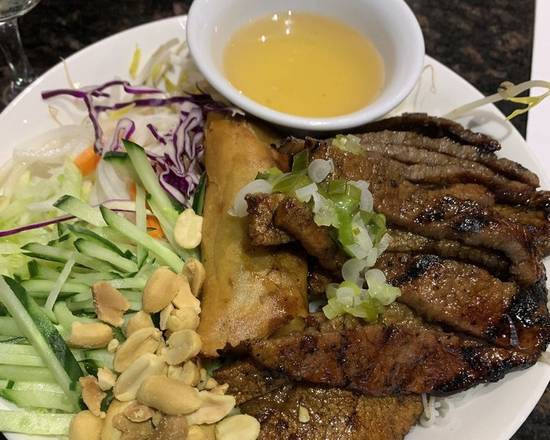 Bœuf Grillé sur Vermicelles / 烤牛肉春卷檬 #22